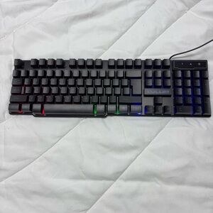 Wired LVLUP Pro Gaming Keyboard with LED Keys LU734PDQ- DC5V 500 mA MAX